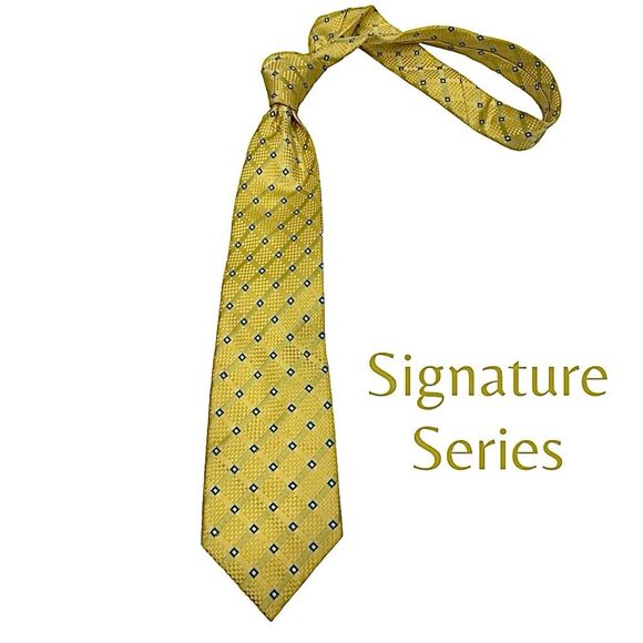 Donald J. Trump Mens Yellow Blue Silk Necktie SIGNATURE COLLECTION 3.5” X 60” - Picture 3 of 7